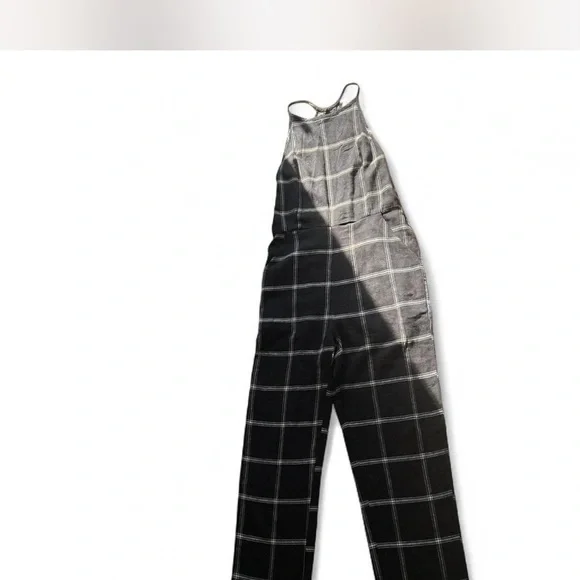 Urban Outfitters | Cream & Black Plaid Jumpsuit Open Keyhole Back Size 6 - Picture 2 of 8
